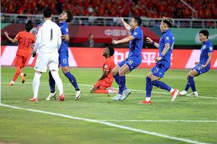 就差一点！19年亚洲杯，黎巴嫩以纪律分输给越南无缘出线